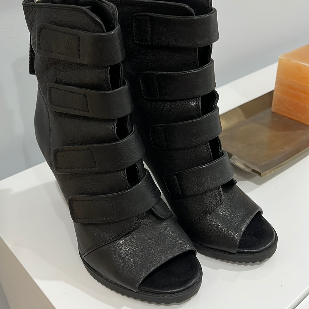 DKNY Boots